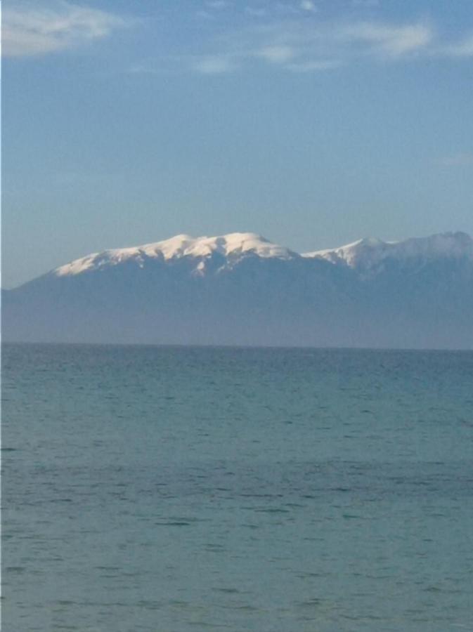 Nikos & Patras Houses ネア・プラギア エクステリア 写真
