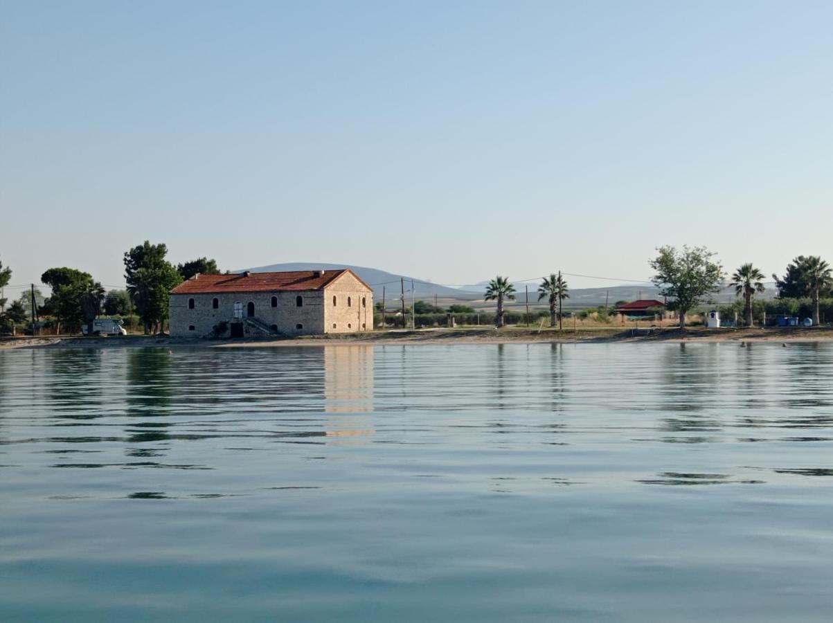 Nikos & Patras Houses ネア・プラギア エクステリア 写真
